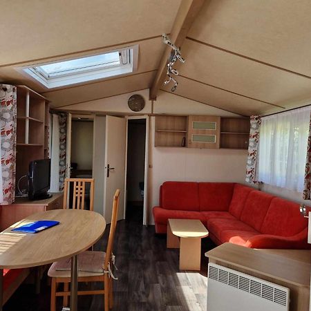 Camping Le Clos De Balleroy Exteriör bild