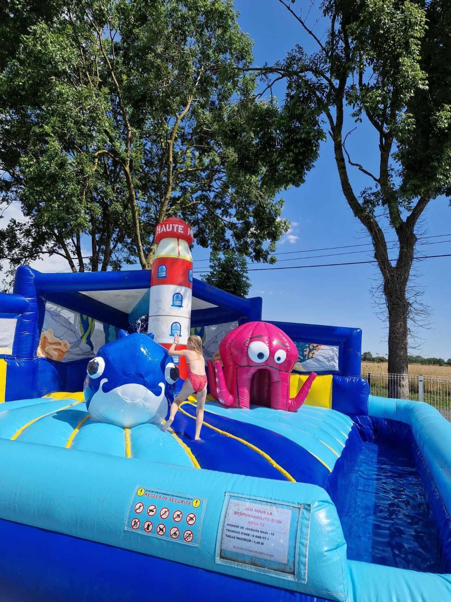 Camping Le Clos De Balleroy Exteriör bild