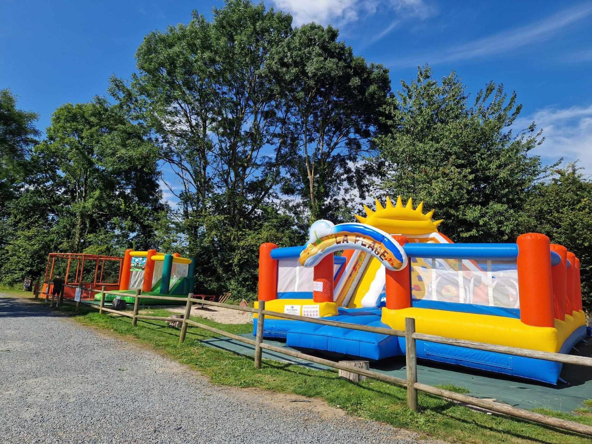 Camping Le Clos De Balleroy Exteriör bild