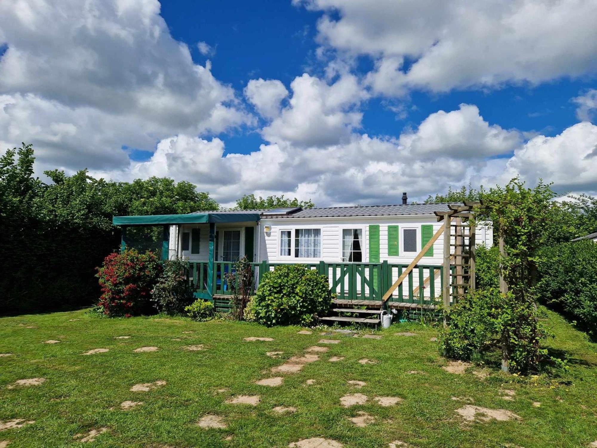 Camping Le Clos De Balleroy Exteriör bild