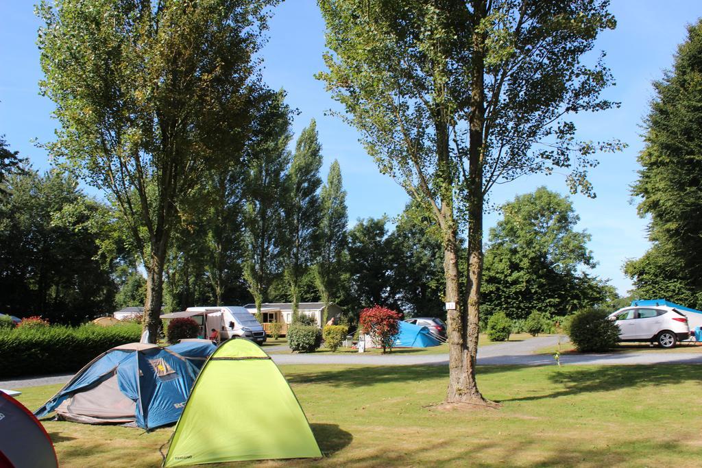 Camping Le Clos De Balleroy Exteriör bild
